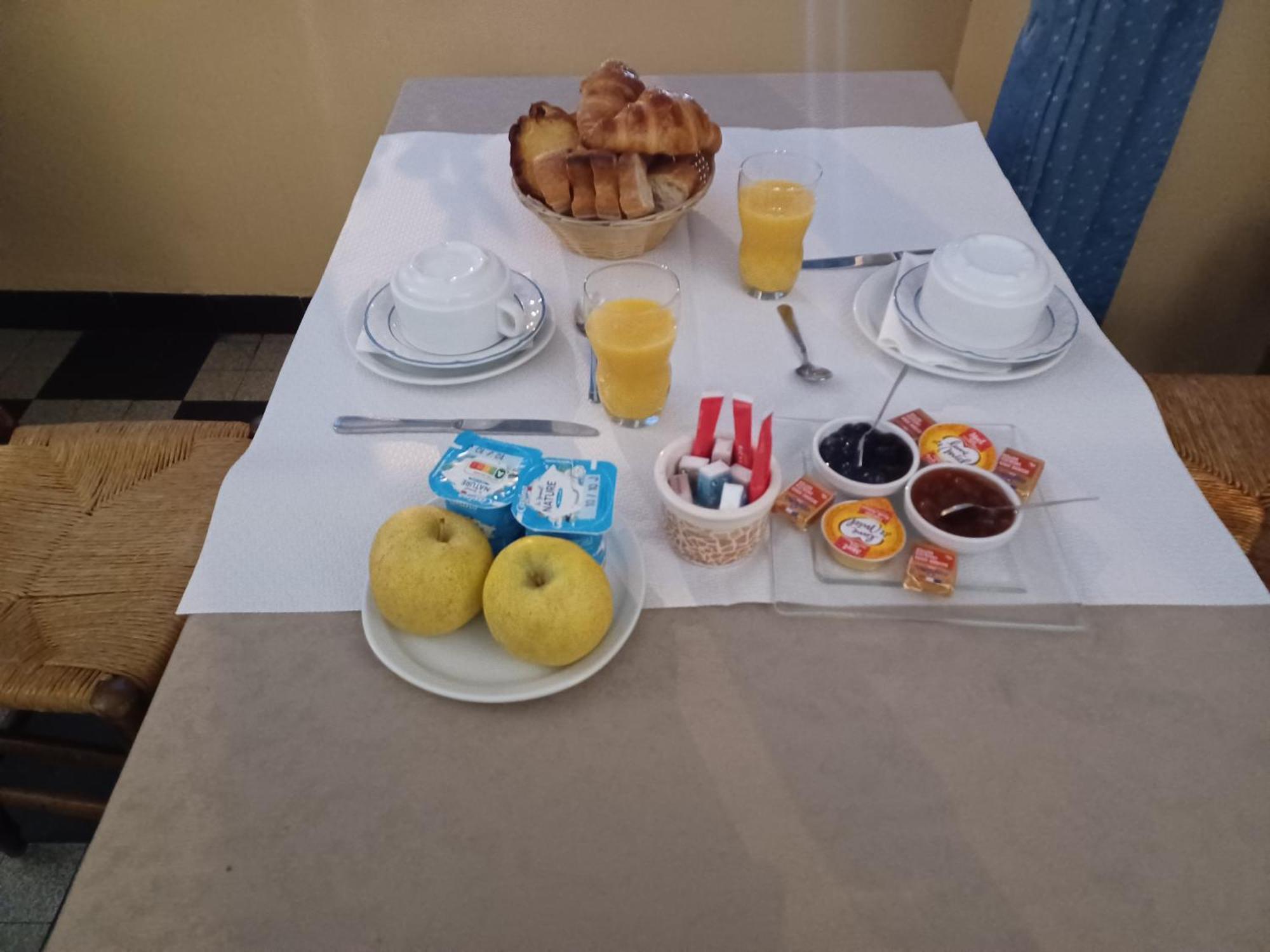Logis Hotel Du Pont D'Or Barjols Zewnętrze zdjęcie