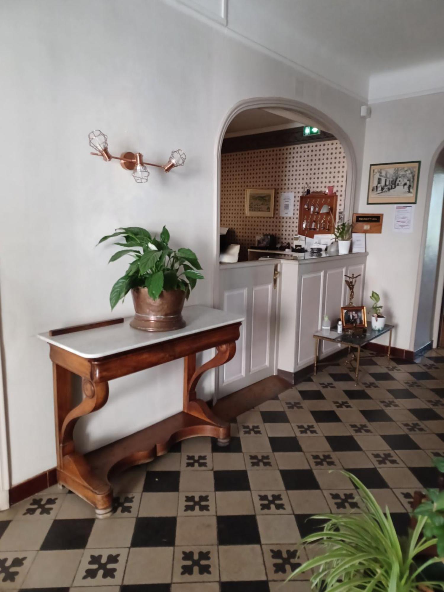 Logis Hotel Du Pont D'Or Barjols Zewnętrze zdjęcie